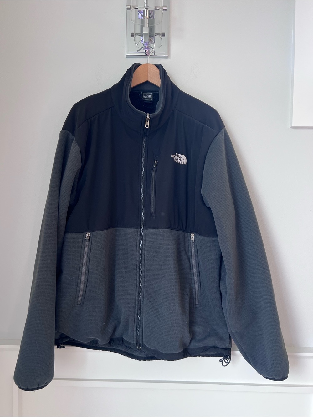 The North Face Men's Black and Gray Softshell Fleece Vintage  Jacket XL-T